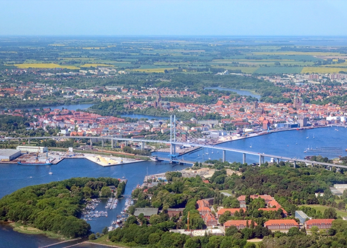 Rügenbrücke zwischen der Insel Rügen und Stralsund